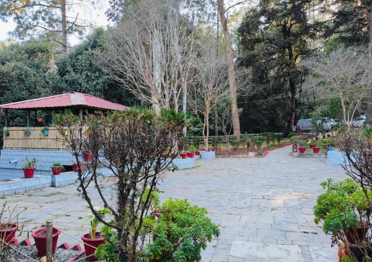 Chevron Rosemount Hotell Ranikhet Eksteriør bilde