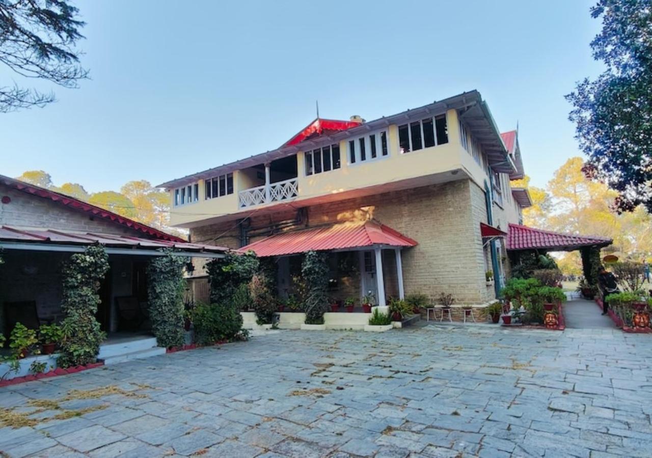 Chevron Rosemount Hotell Ranikhet Eksteriør bilde