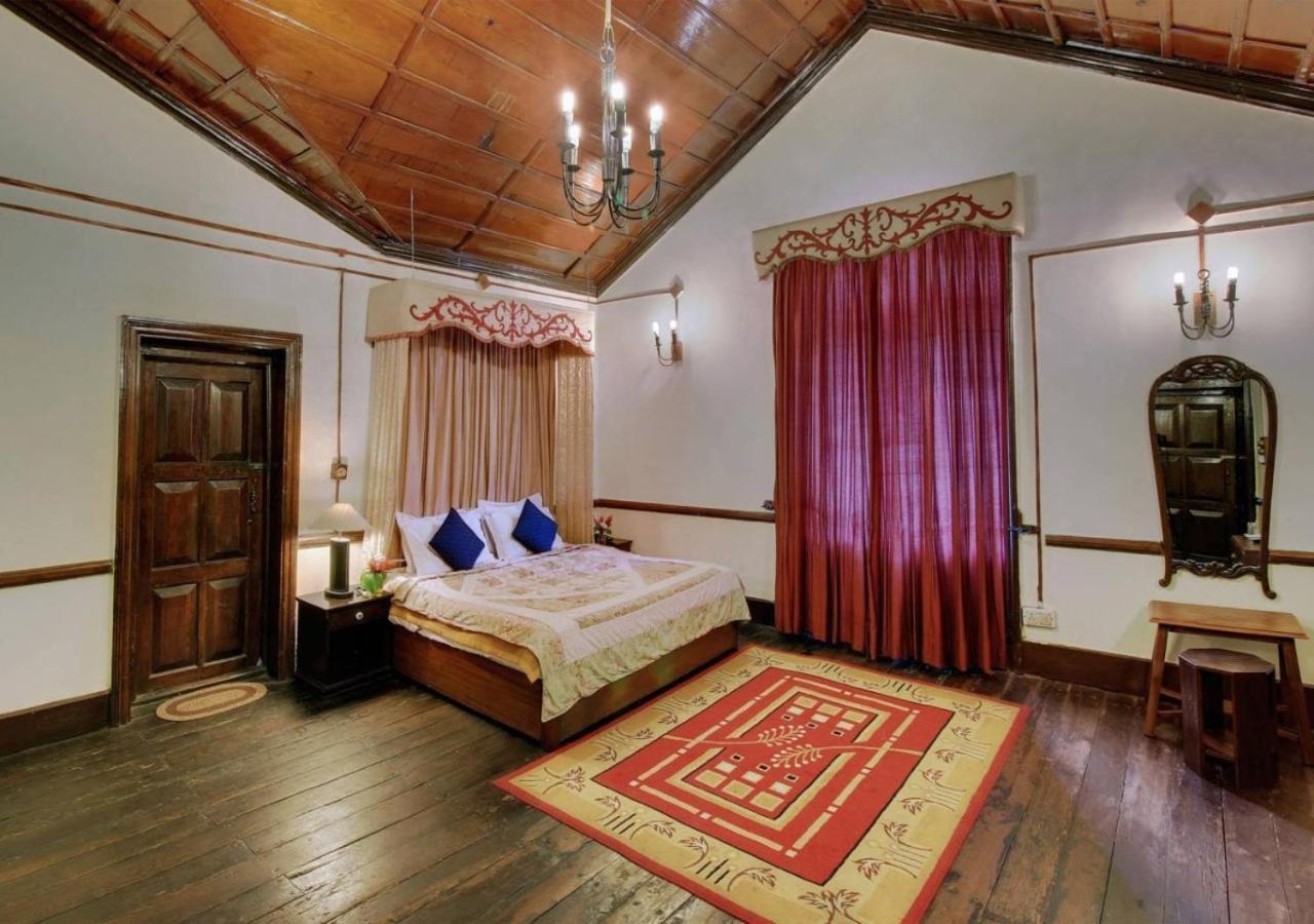 Chevron Rosemount Hotell Ranikhet Eksteriør bilde