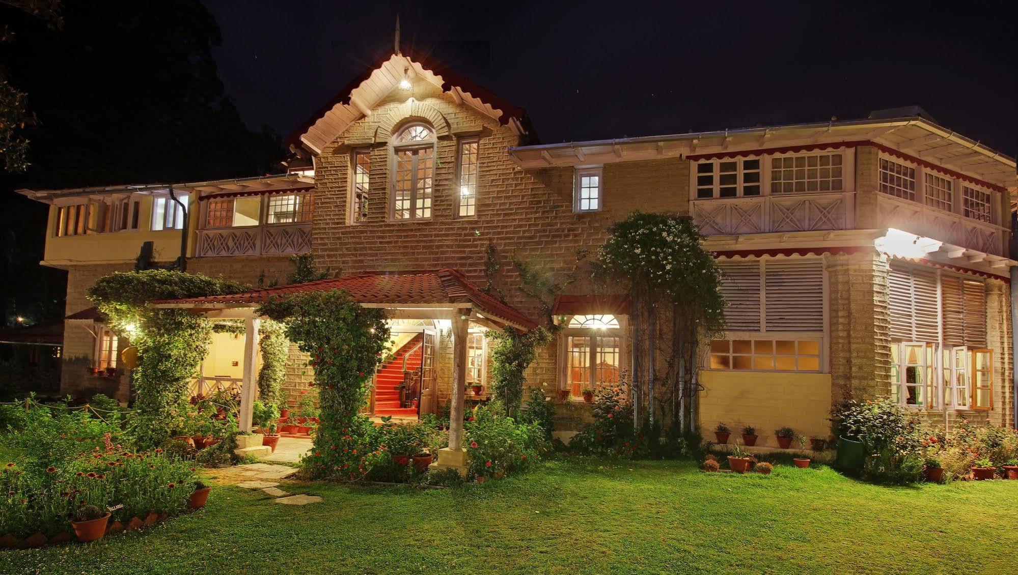 Chevron Rosemount Hotell Ranikhet Eksteriør bilde
